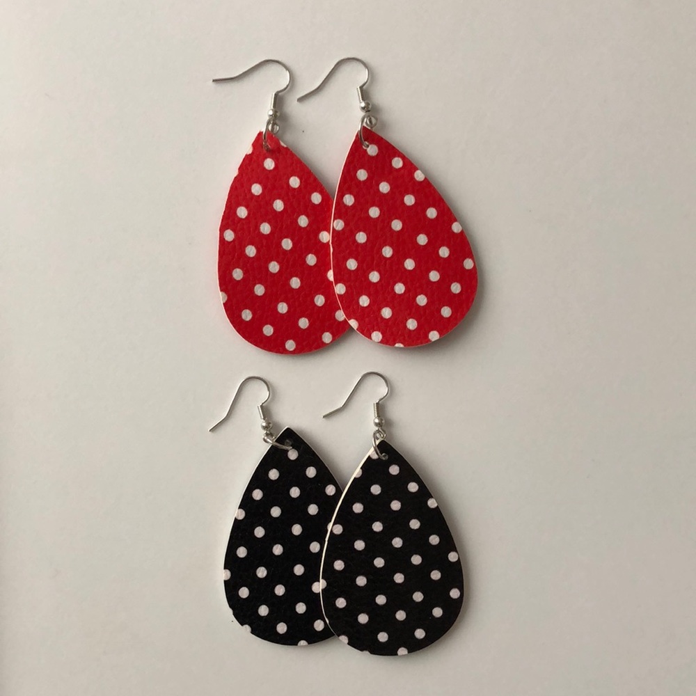 Pack of 2 polka dot earrings